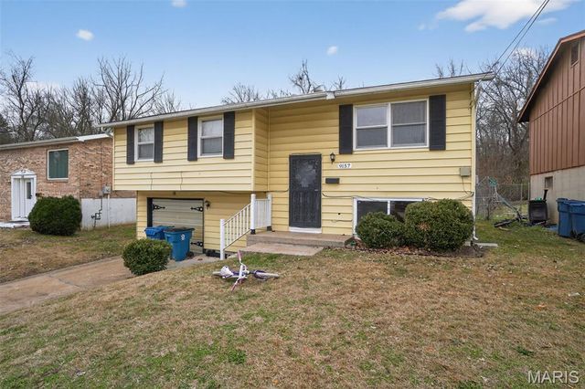 9157 Victory Avenue, St Louis, MO 63136