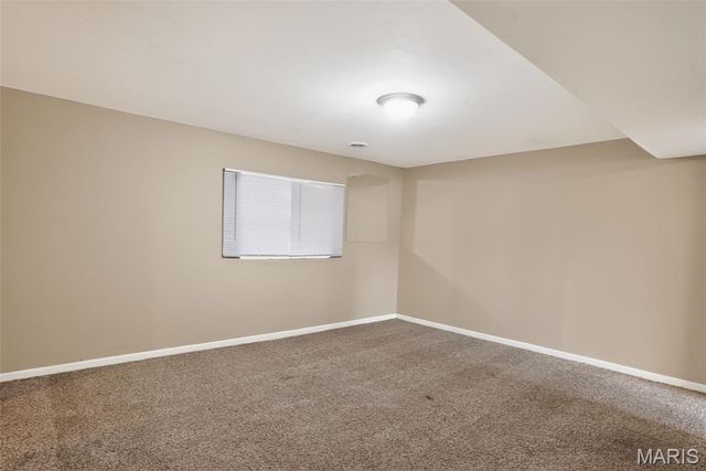 9157 Victory Avenue, St Louis, MO 63136