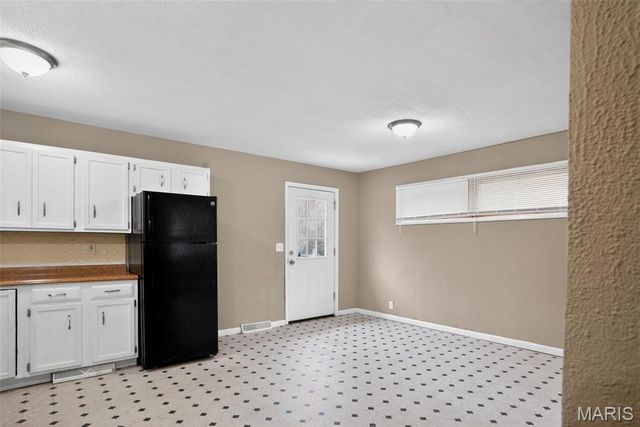 9157 Victory Avenue, St Louis, MO 63136