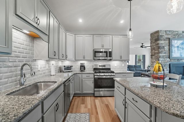 6065 Wilson Drive, Canal Winchester, OH 43110