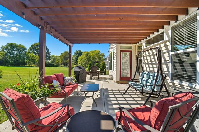 6065 Wilson Drive, Canal Winchester, OH 43110