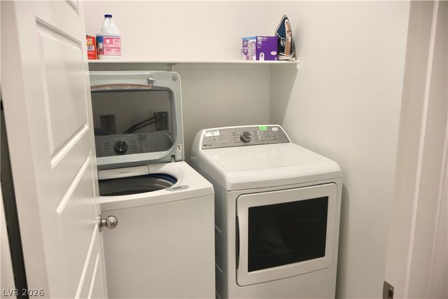 7214 North Decatur Boulevard 5, Las Vegas, NV 89131