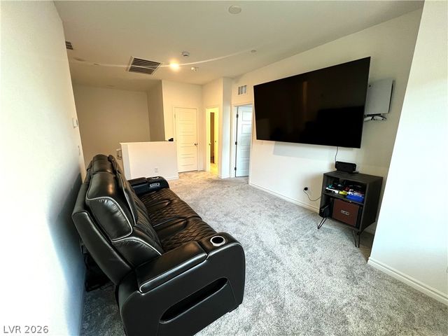 7214 North Decatur Boulevard 5, Las Vegas, NV 89131