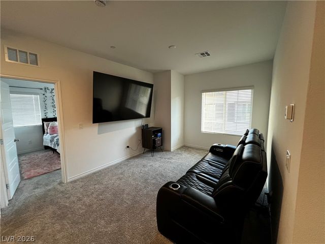 7214 North Decatur Boulevard 5, Las Vegas, NV 89131