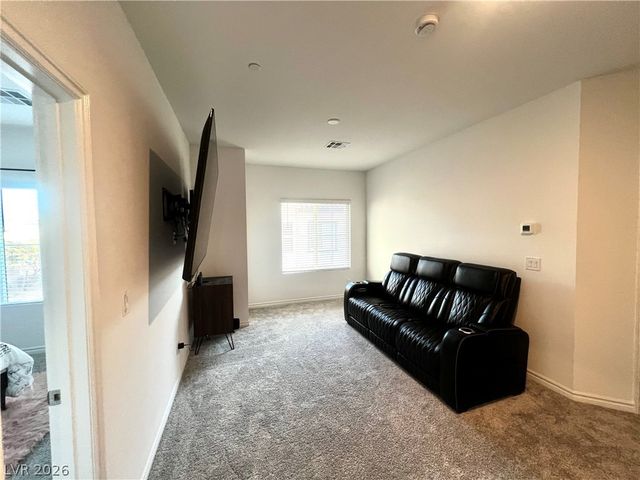 7214 North Decatur Boulevard 5, Las Vegas, NV 89131