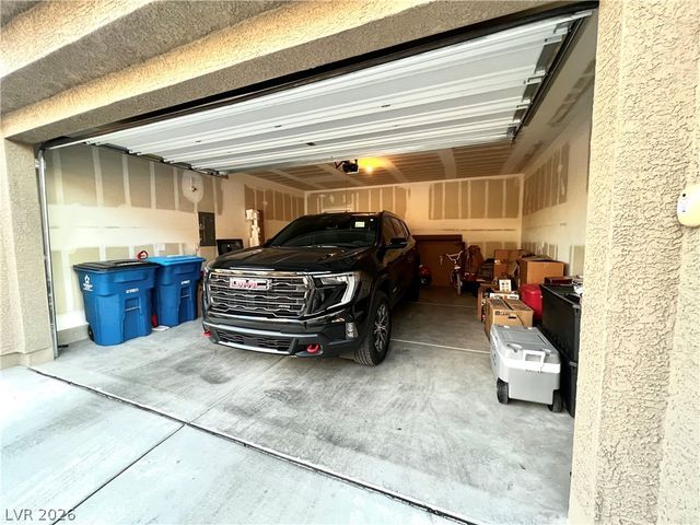 7214 North Decatur Boulevard 5, Las Vegas, NV 89131