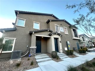 7214 North Decatur Boulevard 5, Las Vegas, NV 89131