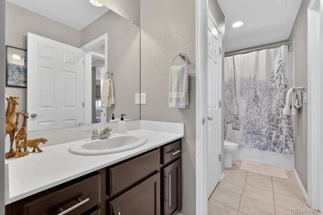 8833 Crestone Street, Arvada, CO 80007