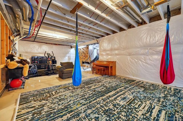 8833 Crestone Street, Arvada, CO 80007