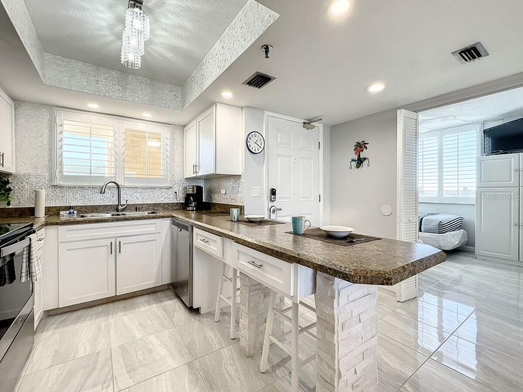 Image 3 of property listing at 421 S ATLANTIC AVENUE 409, New Smyrna Beach, FL 32169