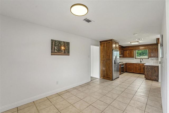 4511 Young Ln Lane, Lake Charles, LA 70605