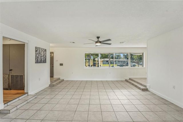 4511 Young Ln Lane, Lake Charles, LA 70605