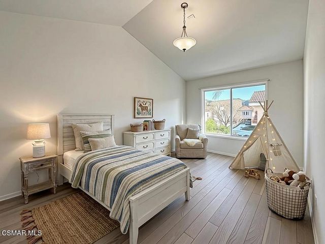 5118 Churchwood Drive, Oak Park, CA 91377