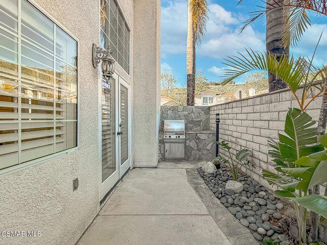 5118 Churchwood Drive, Oak Park, CA 91377