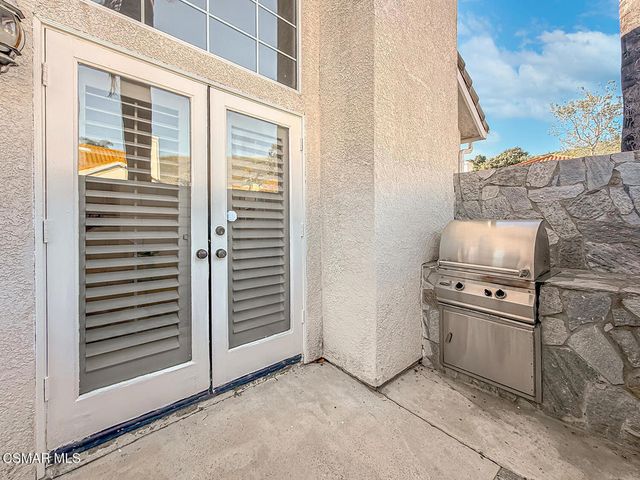 5118 Churchwood Drive, Oak Park, CA 91377