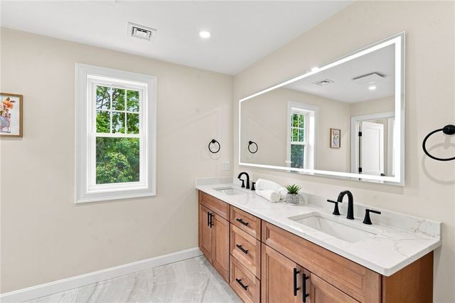 50 Planet Avenue, East Providence, RI 02915