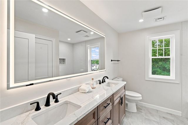 50 Planet Avenue, East Providence, RI 02915