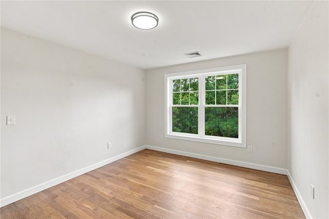 50 Planet Avenue, East Providence, RI 02915