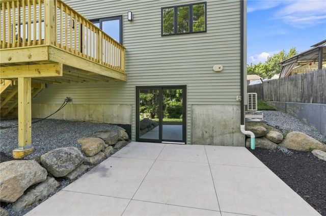 50 Planet Avenue, East Providence, RI 02915