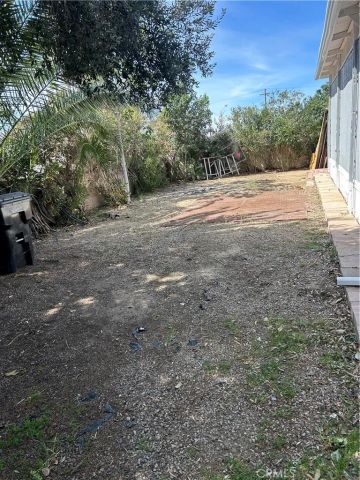 3734 Pacific 40, Highland, CA 92346