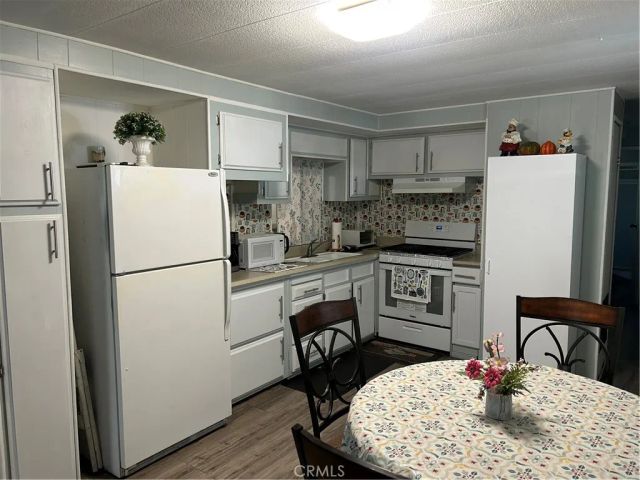 3734 Pacific 40, Highland, CA 92346