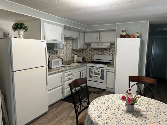 3734 Pacific 40, Highland, CA 92346