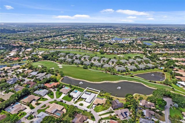9010 Gardens Glen Circle, Palm Beach Gardens, FL 33418