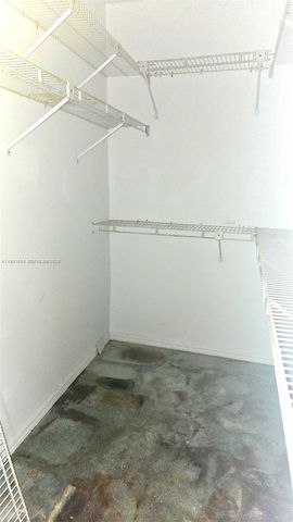 15153 NW 89th Pl, Miami Lakes, FL 33018