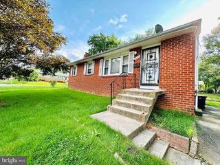 6730 LAMONT DR, Lanham, MD 20706