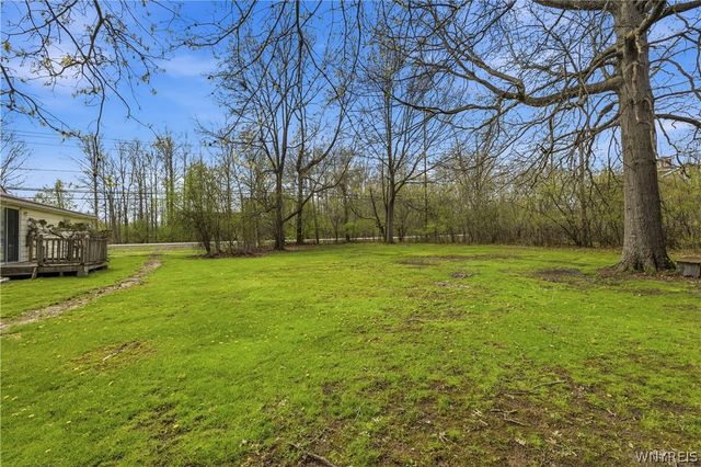 3287 Whitehaven Road, Grand Island, NY 14072