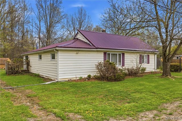 3287 Whitehaven Road, Grand Island, NY 14072