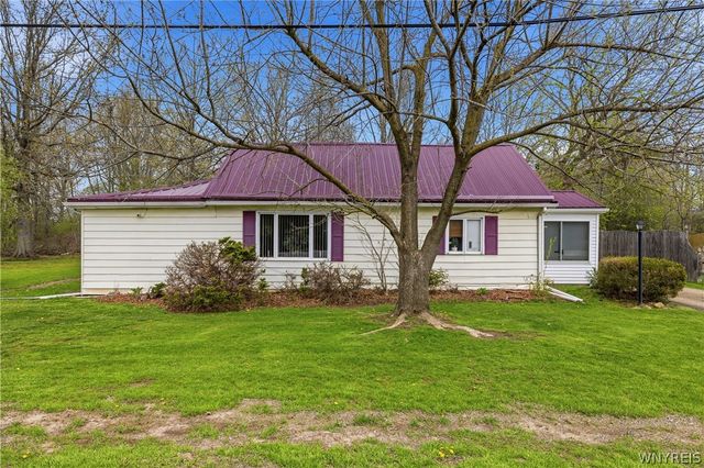 3287 Whitehaven Road, Grand Island, NY 14072