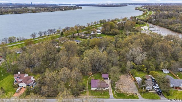 3287 Whitehaven Road, Grand Island, NY 14072
