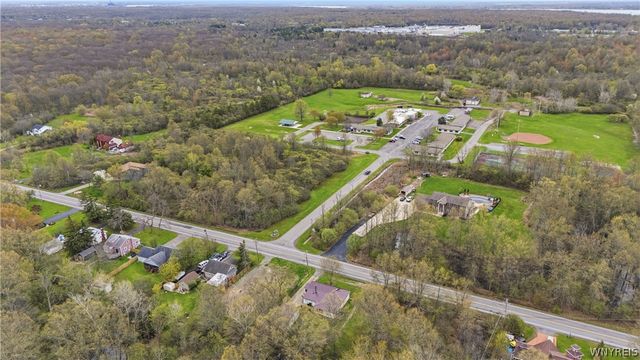 3287 Whitehaven Road, Grand Island, NY 14072