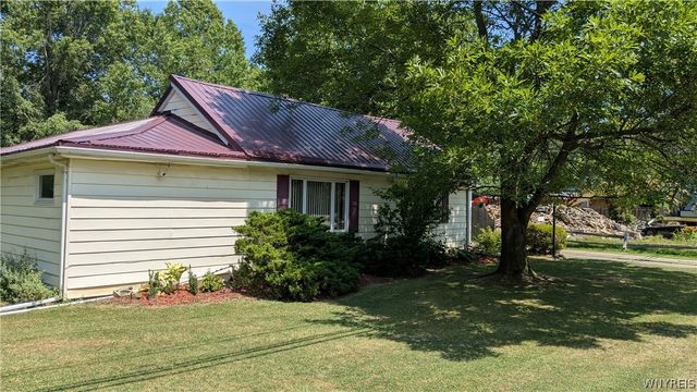 3287 Whitehaven Road, Grand Island, NY 14072
