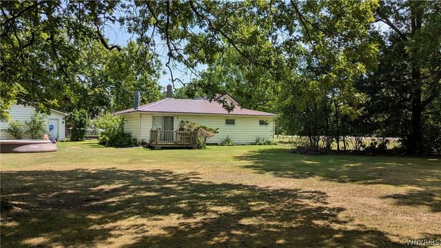 3287 Whitehaven Road, Grand Island, NY 14072