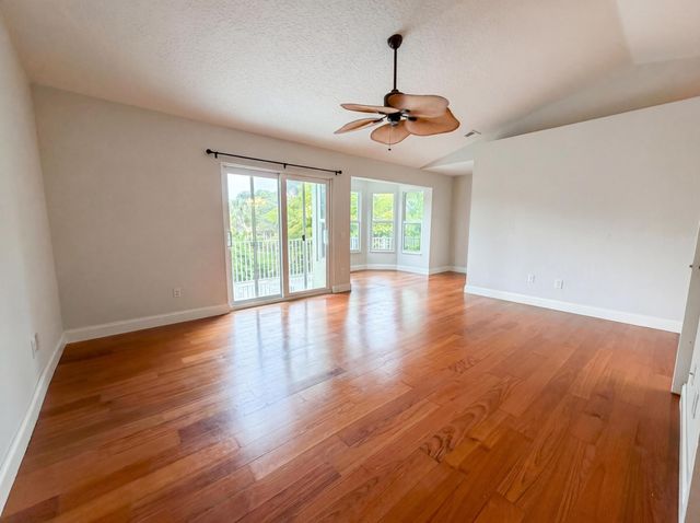 6701 NW 61st Avenue, Parkland, FL 33067