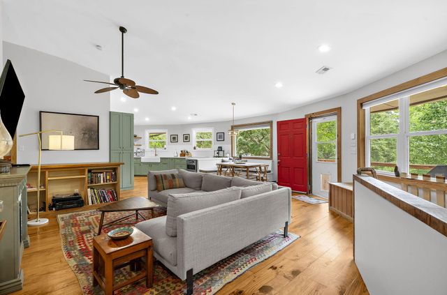 2069 Saint James Drive, Charleston, SC 29412