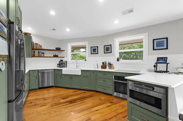 2069 Saint James Drive, Charleston, SC 29412