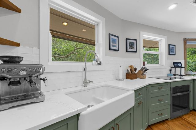 2069 Saint James Drive, Charleston, SC 29412