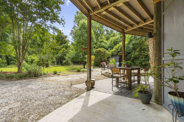 2069 Saint James Drive, Charleston, SC 29412