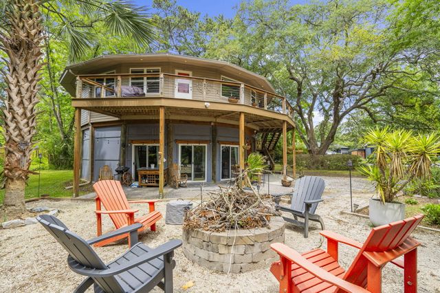 2069 Saint James Drive, Charleston, SC 29412
