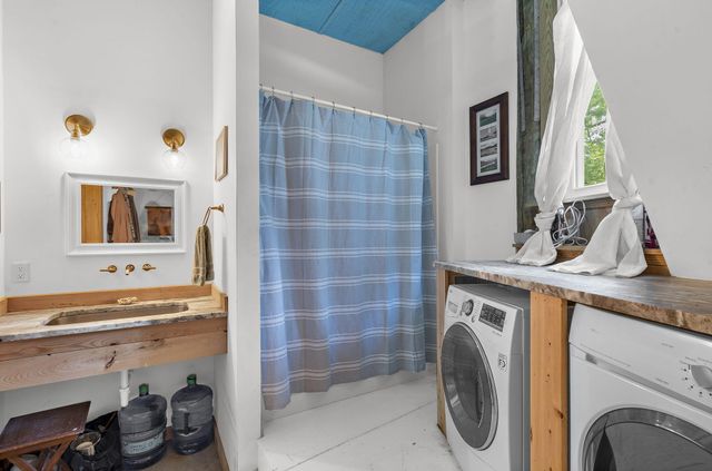 2069 Saint James Drive, Charleston, SC 29412