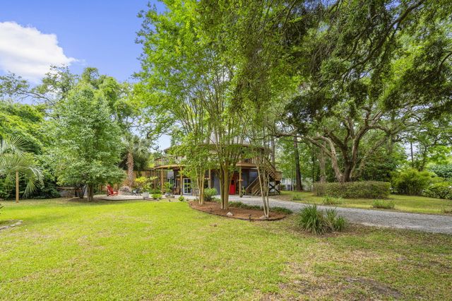 2069 Saint James Drive, Charleston, SC 29412