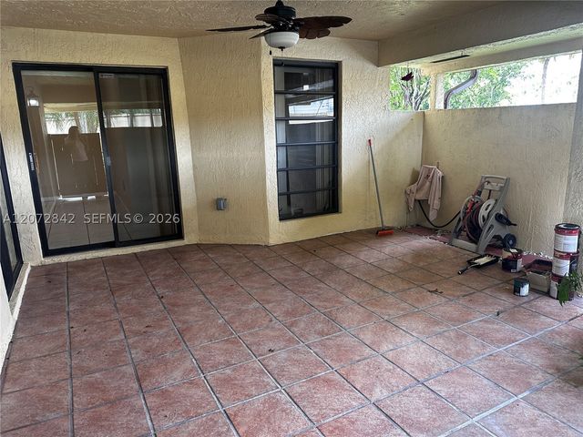 8810 SW 123rd Ct M110, Miami, FL 33186