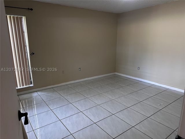 8810 SW 123rd Ct M110, Miami, FL 33186
