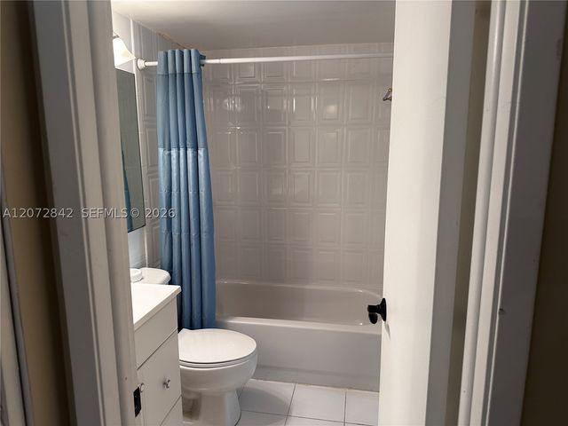 8810 SW 123rd Ct M110, Miami, FL 33186