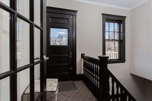 22 Harrington St 2, Newton, MA 02460