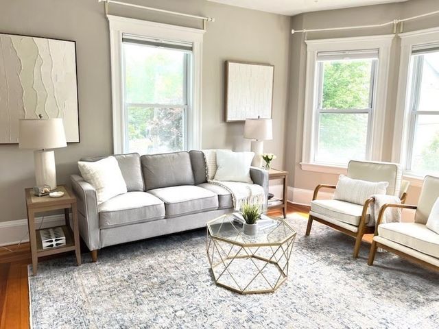 22 Harrington St 2, Newton, MA 02460