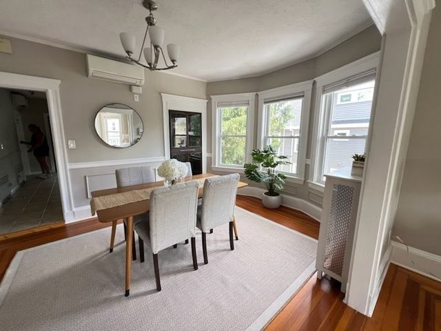 22 Harrington St 2, Newton, MA 02460